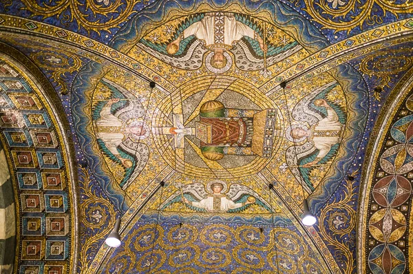 Cattedrale a Aquisgrana soffitto — Foto Stock