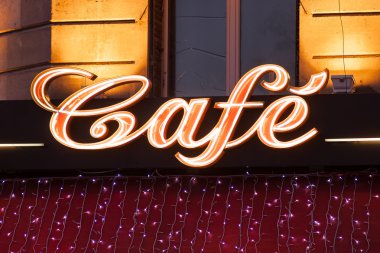 Fransız bir kafe üzerinde oturum