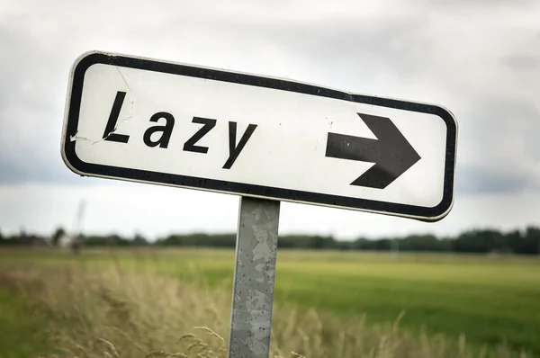 Een panel met vermelding van het dorp van "Lazy" — Stockfoto