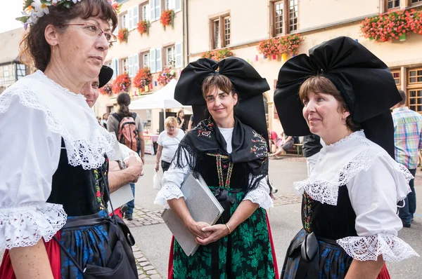 Women in Alsatian traditional costumes — Stock Photo, Image