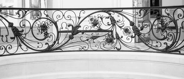 Art Nouveau tarzında Metal korkuluk