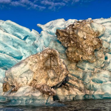Buzdağı Novaya Zemlya'nın kıyılarında