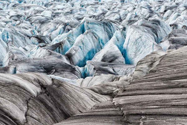 Gletscher der serp-i-molot in einem Lorbeerbär auf novaya zemlya — Stockfoto