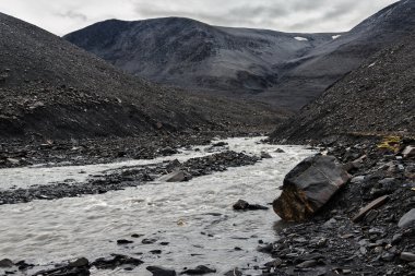 Novaya Zemlya nehirde