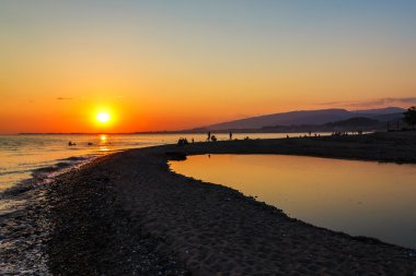 Beach Sinop başkenti Sohum Abhazya üzerinde bir düşüş