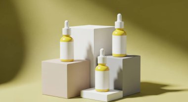 Gölgeli sarı bir duvara karşı geometrik şekillerde üç adet boş etiketli serum şişesi sergileniyor. Kozmetik veya güzellik ürünlerini sergilemek için mükemmel..