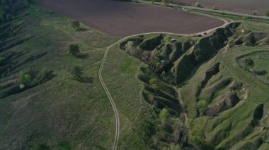 Değişik arazi manzarası, manzara ve doğa çizgileri, bitki örtüsü temasının arka planı ve dokusu, aktif yaşam tarzı