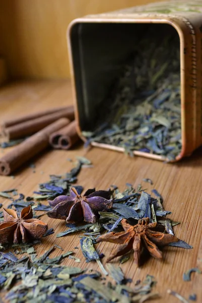 Сухий чай олова — стокове фото