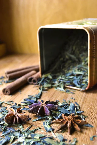 Сухий чай олова — стокове фото