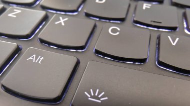 Alt ve Fonksiyon Anahtarlarına Odaklı Arkaplan Dizüstü Bilgisayarının Klavyesini Kapat