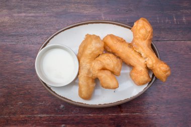 kızartılmış hamur sopa veya halk seni Tiao, popüler c bilinen