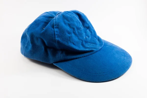 Casquette bleue froissée isolée sur fond blanc — Photo