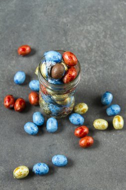 Çikolata yumurta. Paskalya Hediyelik.