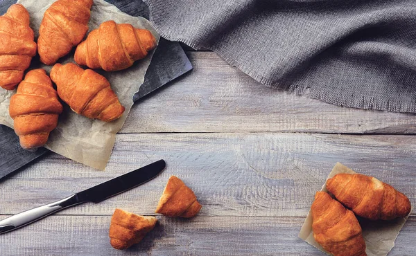 Freshly Baked Croissants Wooden Table Breakfast Croissants Tasty Croissant Chocolate — Stock Photo, Image