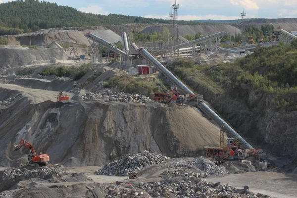 Taş ocağı, araştırma çakıl.