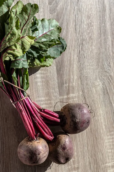 Fresh Organic Beets Wooden Table Brazil — Stock Photo, Image