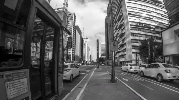 Black White Time Lapse Traffic Jam Pedestans Paulista Avenue Στο — Αρχείο Βίντεο