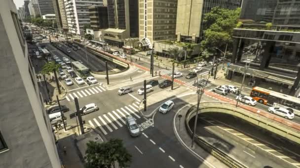 Sao Paulo Brazil March 2018 Trafikstockningar Och Fotgängare Paulista Avenue — Stockvideo