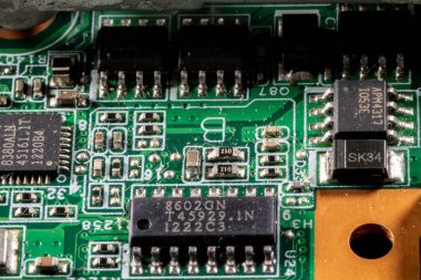 Brezilya 'daki elektronik devre kartının seçici odak noktası olan detay