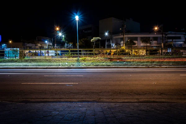 Éjszakai Kilátás Egy Sugárút Szegény Külvárosában Sao Paulo Város — Stock Fotó
