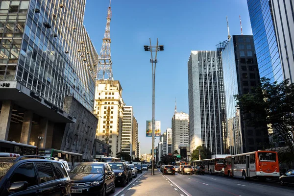 Sao Paulo Brazilië Juni 2014 Verkeer Van Voertuigen Paulista Avenue — Stockfoto