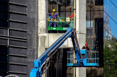 Sao Paulo, Brezilya, Haziran 04, 2014. Sao Paulo şehrinin merkez bölgesindeki Paulista Bulvarı 'nda inşaat işçileri