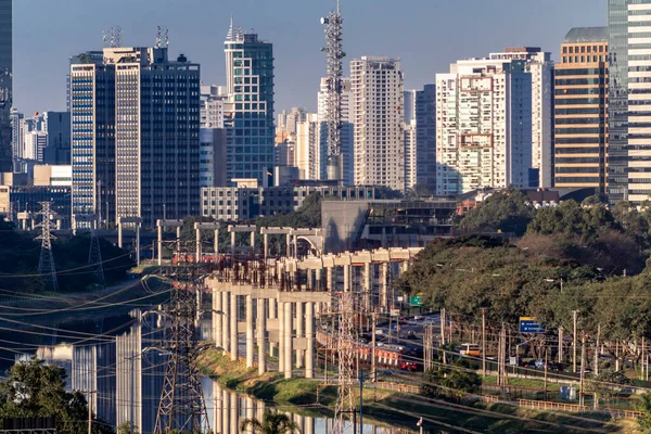 Skyline Cidade Com Avenida Marginal Rio Pinheiros Primeiro Plano Zona — Fotografia de Stock