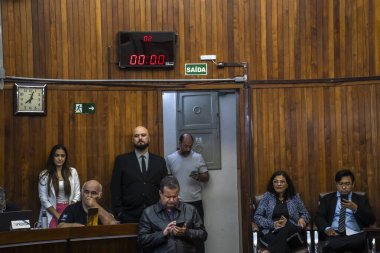 Marilia, Sao Paulo, Brezilya, 29 Eylül 2025 Marilia İl Meclisi 'nin genel kurulunun iç görüşü, 17 meclis üyesi için dairesel bir formatta yer almaktadır..