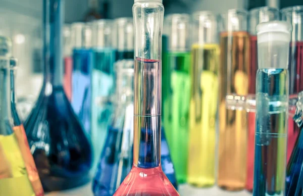 Chemie-Fläschchen — Stockfoto