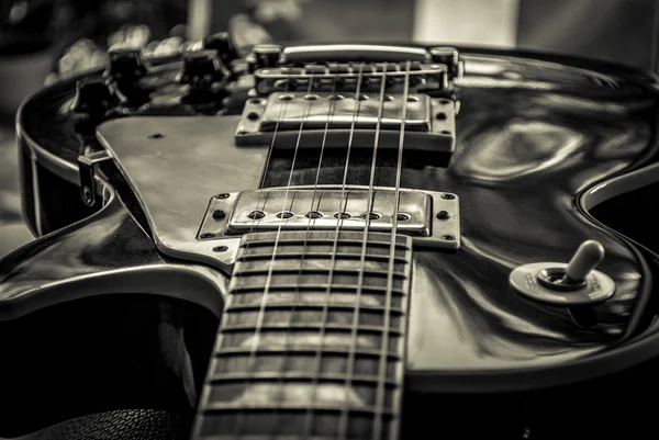 Guitar lightning vibes — Stock Photo, Image