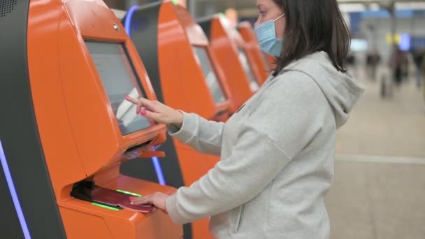 Woman Doing Self Check Airport Woman Travel Protective Mask Using — 图库视频影像