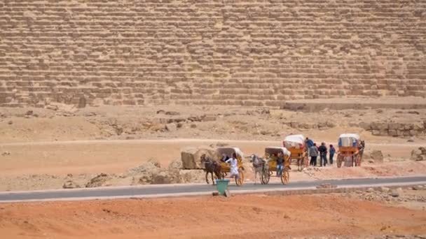 Kahire Deki Giza Platosu Ndaki Büyük Cheops Piramidinin Panoraması Giza — Stok video