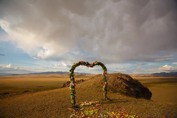 Düğün kemer dağın tepesinde