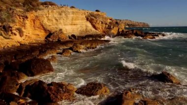 Fantastik renkli Akdeniz sahil şeridi