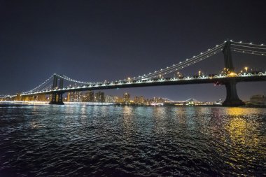 Manhattan Bridge New York geceleri