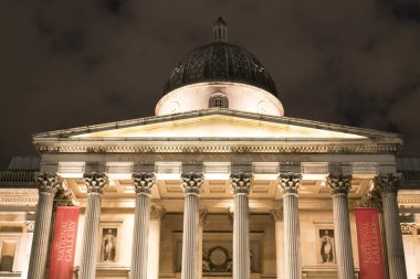 National Gallery London Trafalgar Meydanı'nda