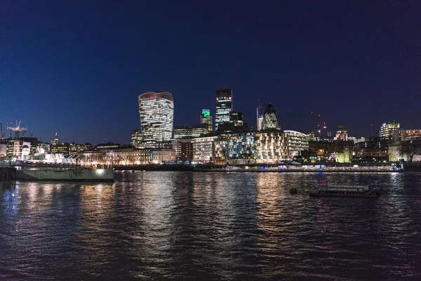 River Thames London by night with City of London skyline — Stock Photo, Image