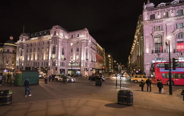 Londen Piccadilly straat, Londen - 22 februari 2016 — Stockfoto