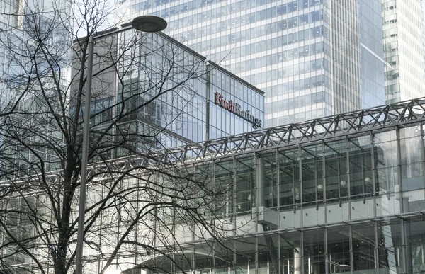 Edifício Fitch Ratings no Canary Wharf - FEVEREIRO DE LONDRES / ENGLÂNDIA 23, 2016 — Fotografia de Stock