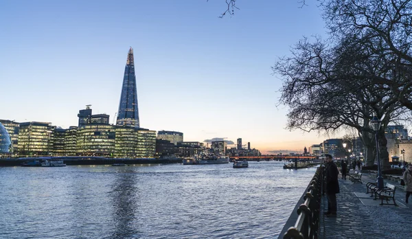 London Panorama s budovou radnice a střípek - Londýn/Anglie 23 únor 2016 — Stock fotografie