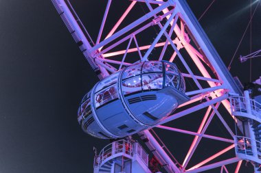 London Eye geceleri - Londra/İngiltere 23 Şubat 2016 aydınlatılmış