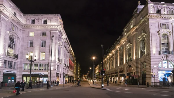 London piccadilly street london, england - 22. februar 2016 — Stockfoto