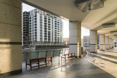 Modern etkileyici Canary Wharf finans merkezi - Londra/İngiltere 23 Şubat 2016