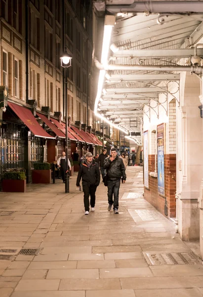 Distrito teatral de Londres SOHO LONDON, INGLATERRA - 22 DE FEBRERO DE 2016 — Foto de Stock