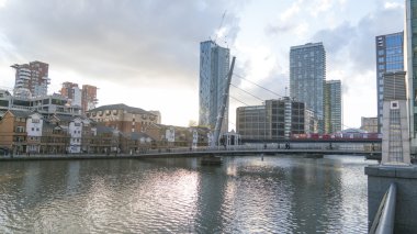 Modern etkileyici Canary Wharf finans merkezi - Londra/İngiltere 23 Şubat 2016