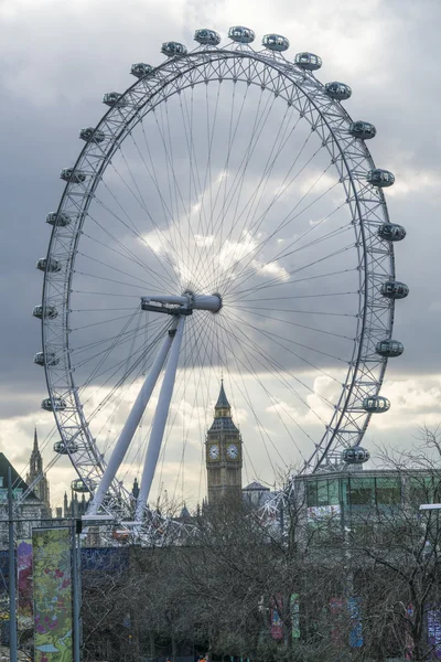 London Eye och Big Ben husen i parlamentet London, England - Fe — Stockfoto