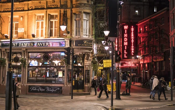 Słynny wiatrak tabeli Dance Bar w London West End - Soho Londyn, Anglia - 22 lutego 2016 — Zdjęcie stockowe