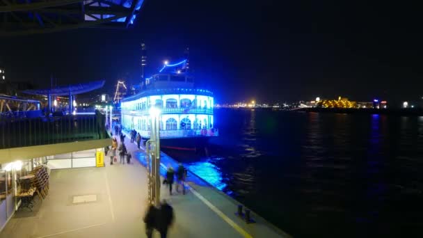 Porto colorido de Hamburgo à noite lapso de tempo tiro — Vídeo de Stock