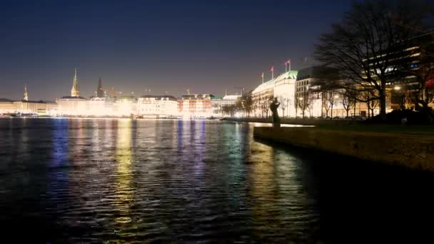 Hamburg door nacht time-lapse - Binnenalster gebied — Stockvideo