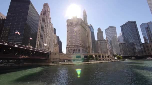 Chicago River Cruise Amplio ángulo tiro — Vídeos de Stock